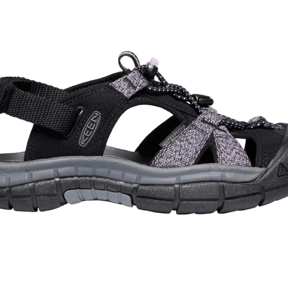 KEEN womens Ravine H2 Closed Toe Water Sport Sandal. *Brand new without tags
